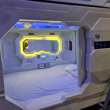 הו צ'י מין סיטי Capsule Riverside מראה חיצוני תמונה