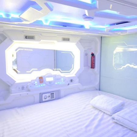 הו צ'י מין סיטי Capsule Riverside מראה חיצוני תמונה